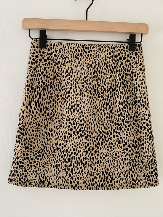 Brandy Melville Dresses & Skirts - Brandy Melville Leopard Print Mini Skirt Mobwife Cheetah Size XS/Small